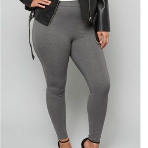 NWT push up booty legging
